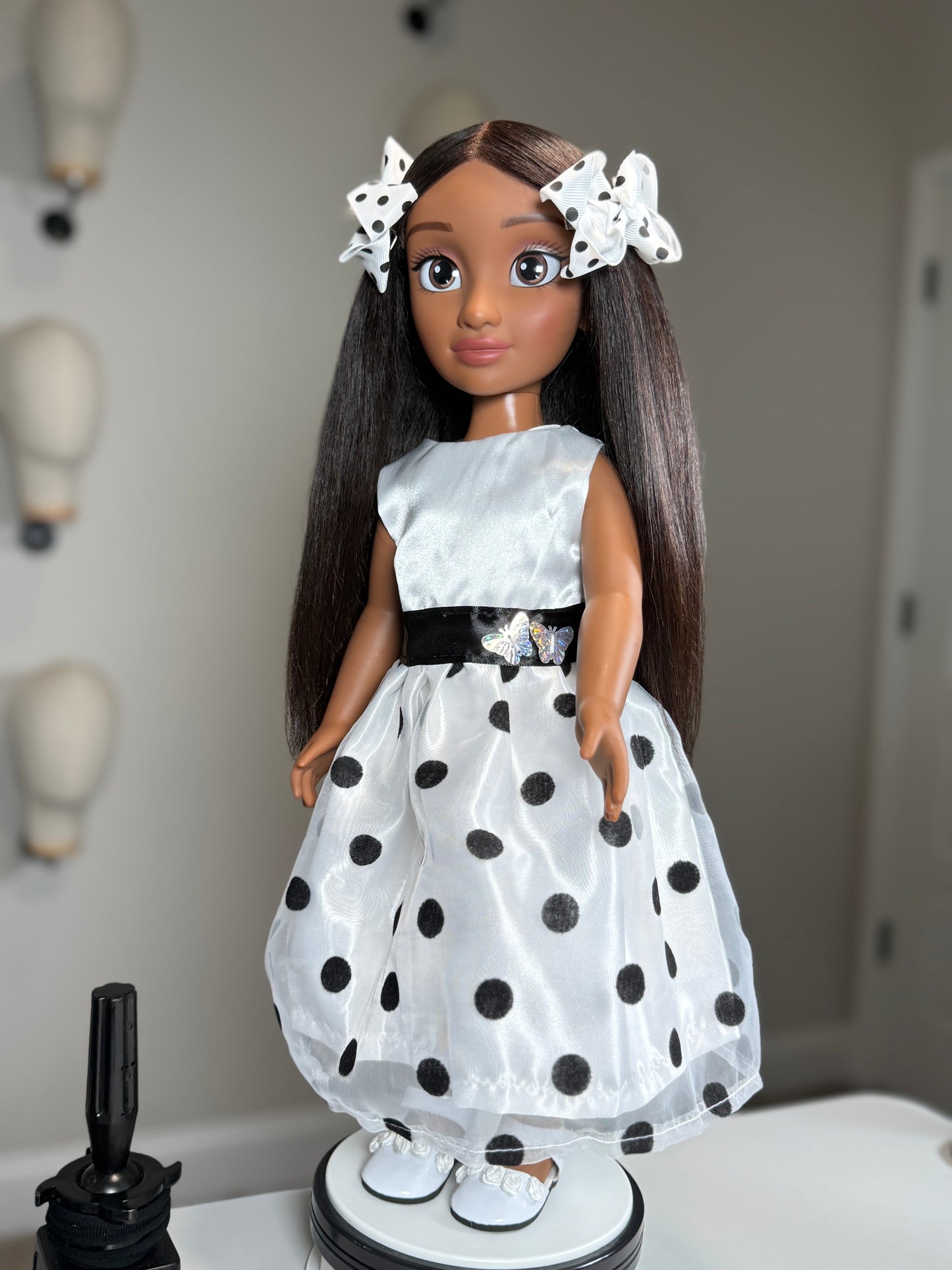 Mini Manes🎀-Big Style for Little Dolls (18 INCH DOLL WIGS).