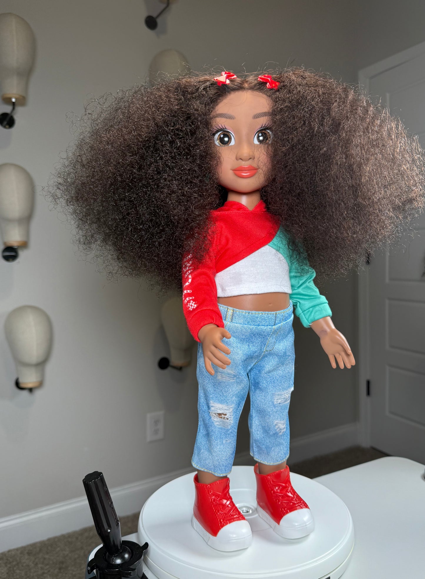 Mini Manes🎀-Big Style for Little Dolls (18 INCH DOLL WIGS).